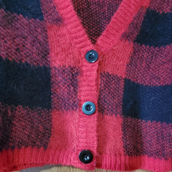 Sweater - Picture 3 of 4